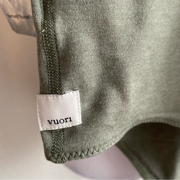 NWT Vuori Halo Mock Bodysuit in Dark Metal Heather Green S - Picture 4 of 6